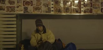 Почему обеспеченный китаец ушел в бездомные (6 фото)