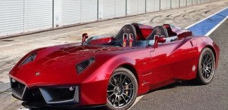 Codatronca Monza: два кресла и 700 сил (4 фото)
