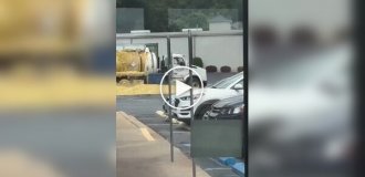 Грузовик с химикатами взорвался на парковке ресторана в США