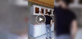 Кухонный гарнитур из стеклопакетов