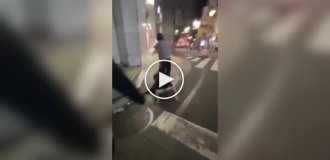 In Japan, a man forcibly brought a criminal to the police