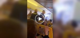 Сотрудники полиции вывели из самолета пьяных мужчин, летевших на мальчишник