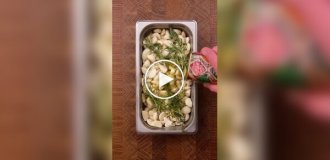 Парень приготовил самый чесночный хлеб