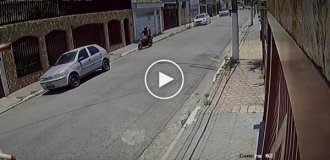 Женщина удивила бандитов во время ограбления