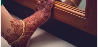 Почему индианки носят обручальное кольцо на ноге (6 фото)