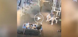 Странные действия мужчин в китайском спортзале