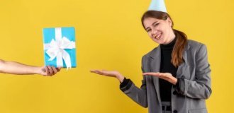 Лучшие подарки на юбилей: идеи для родных и коллег