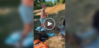 Кот хорошо провел время с хозяевами