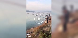 Рыбалка как артиллерия: необычная техника берегового лова в Сиане