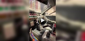 Фанат фильма «Назад в будущее» создал собственный легендарный автомобиль Делориан