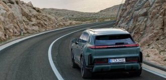 Porsche unveiled the electric Cayenne (5 photos + video)