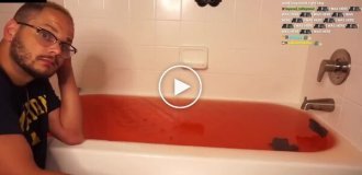 Стример наполнял ванну чайной ложкой 34 часа ради свидания