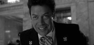 Tim Curry, Star of 'Home Alone' and 'It', Dies: A Look at His Final Years (11 Photos)