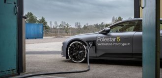 Polestar demonstrated charging an electric car in 10 minutes (2 photos + 1 video)