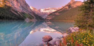 The Stunning Beauty of Lake Louise (30 Photos)