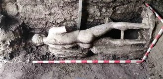 Сховали божество у каналізації: у Болгарії знайшли вісника олімпійців (5 фото + 1 відео)
