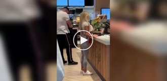 Дівчата (короткі відео). Випуск 35