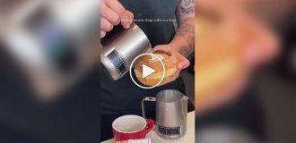 Кафе в Австралии подает кофе сразу в пончиках