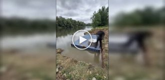 Подводная «мужская берлога» из грузового контейнера