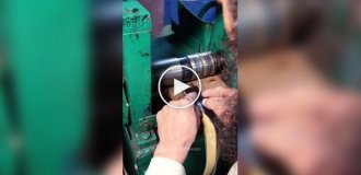 Как в Пакистане делают ремни вручную