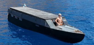 Финский  моряк построил яхту на солнечных батареях и проплыл  на ней 5,7 тыс. км до Ибицы (1 фото + 1 видео)