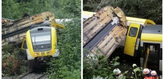 В Германии с рельсов сошёл поезд. Есть погибшие и пострадавшие (3 фото + 2 видео)