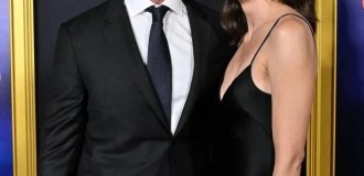 Хью Джекман впервые вышел на публику с любовницей Саттон Фостер (4 фото + видео)