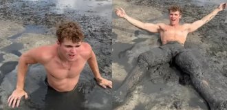 A deadly trap: a man got out of quicksand (2 photos + 1 video)