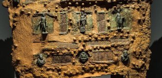 Больше 20 лет археологи не решались извлекать из земли редкий древнеримский сундук-сейф (5 фото)