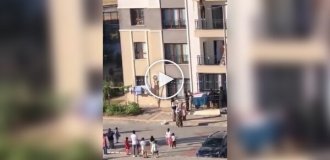 Men staged a risky rescue operation for a girl