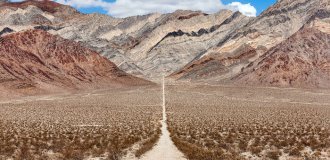 Has the mystery of the moving stones of Death Valley been solved? Then how to explain this photo? (9 photos)
