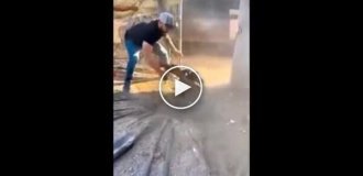 Builders cruelly played a prank on the foreman
