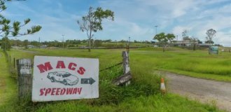 An abandoned race track has been put up for sale in Australia (9 photos)