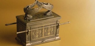 Тайные «отпечатки» меняют представление о Ковчеге Завета (3 фото)