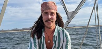 “I’ve been rowing for the 31st day”: a school teacher found himself alone in the middle of the Pacific Ocean (3 photos + 1 video)