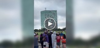 A skyscraper in Louisiana was demolished after a hurricane