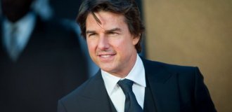 Tom Cruise's daughter Suri has grown up and abandoned the actor's surname (5 photos)