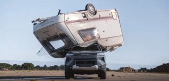 Toyota позаимствовала из Top Gear суровый метод проверки автомобиля на прочность (4 фото + 1 видео)