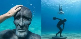 Жартівник втопив «Діскобола» з обличчям Сквідварда біля берегів Греції (4 фото + 2 відео)