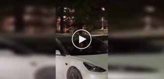 Побачення закінчилося скандалом: втрутилася колишня з битою