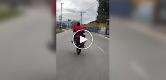 Целых 2 с половиной минуты он пытался попасть в ДТП