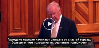 Канадский политик случайно прочитал вслух ответ ChatGPT