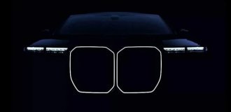 BMW показала новую «семёрку» с теми же огромными «ноздрями» и обновлённым салоном (5 фото)