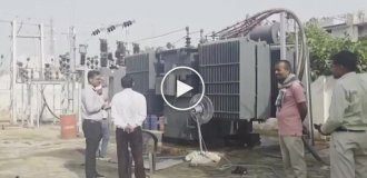 Индийцы охлаждают перегретые трансформаторы водой из шланга