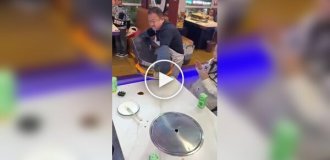 Необычная подача блюда в Китае