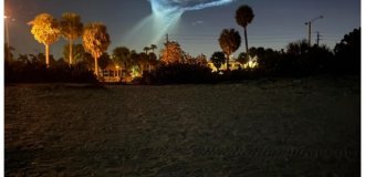 Космическая медуза после запуска ракеты Falcon 9 (6 фото)