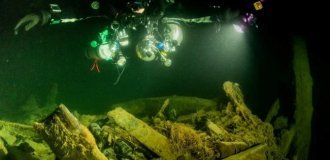 На дне Балтийского моря обнаружили два затонувших судна XVIII века с бутылками и керамикой (11 фото)