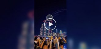 Эффектное шоу дронов прошло в Китае