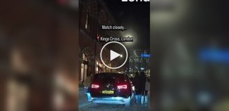 Крадіжка валізи з багажника машини в Лондоні