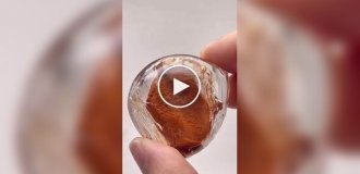 Рідкісний прозорий кристал